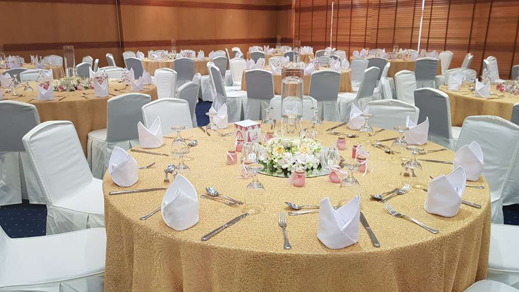 Golden Tulip Seeb Maskat Dış mekan fotoğraf